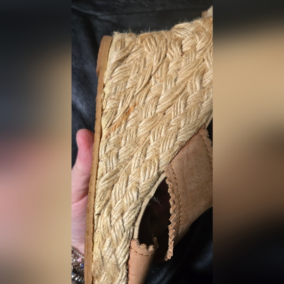 Michael Kors KORS Tan Wedge Women's Leather Sandals Sz7 - Picture 5 of 6